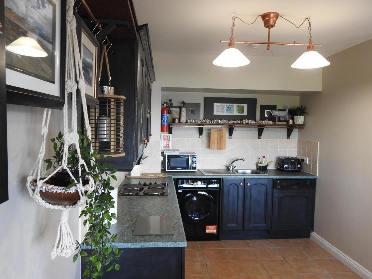 Seashell Cove Luxurious Sea View Free Wifi Netflix Sleeps 5 Apartment